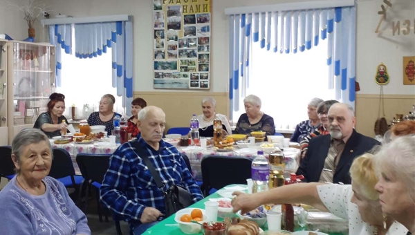 Вечер-встреча «Прекрасен мир любовью матери»