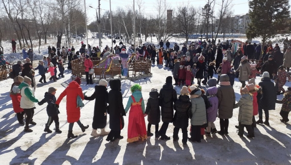 Народное гуляние «Масленица хороша, широка её душа»