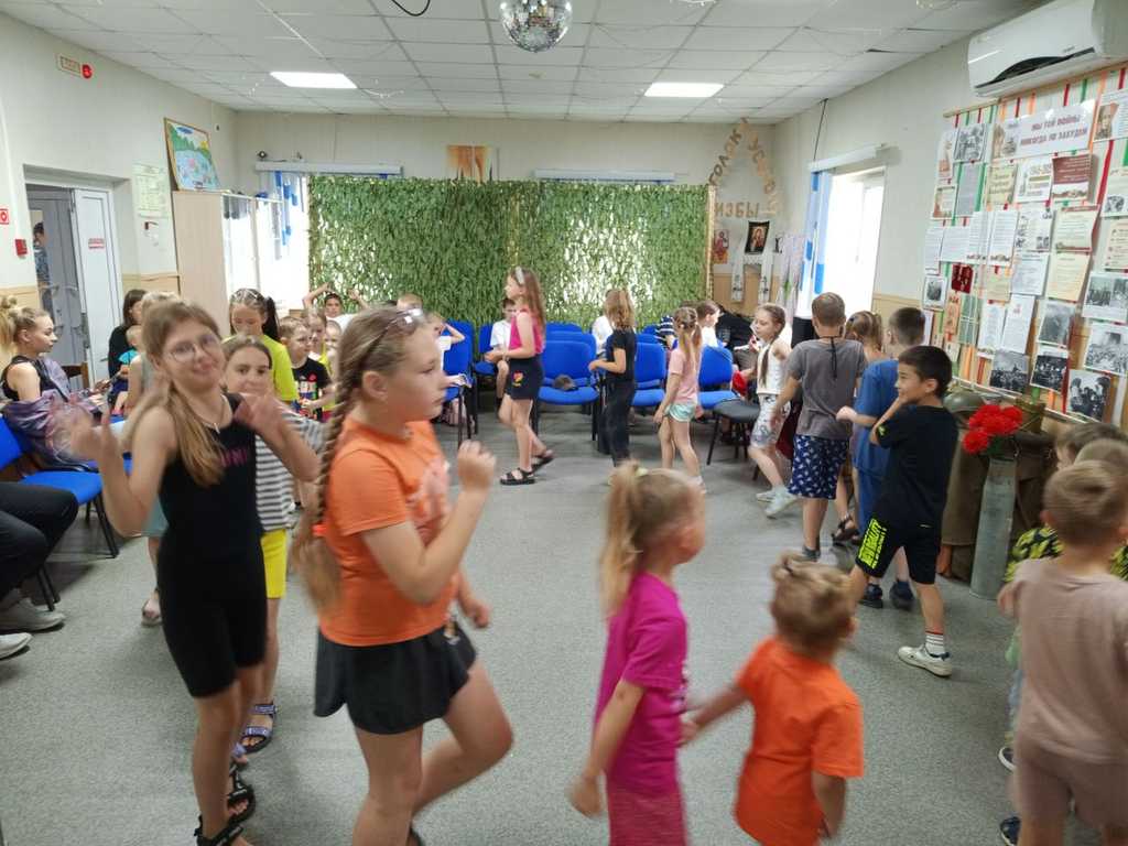 Игровая программа «Наше радужное лето»